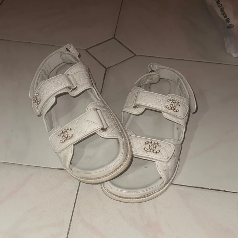 CHANEL White Quilted Leather Velcro Strap Sandals with Gold CC Logos